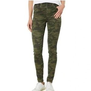 Levi's 721 High Rise Skinny Camouflage Jeans